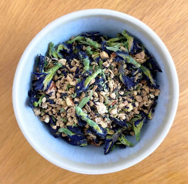 Bowl of Gingembre epice bleu product, top down