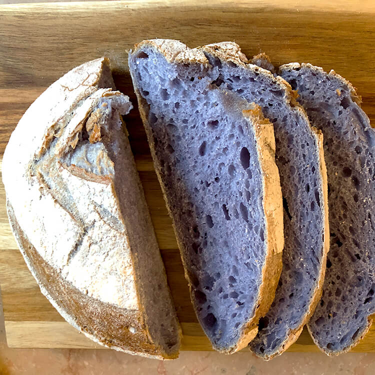 butterfly-pea-bread